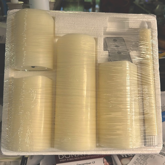 Home Reflections 12pc Ultimate Flameless Candle Set NWOT - Picture 2 of 2